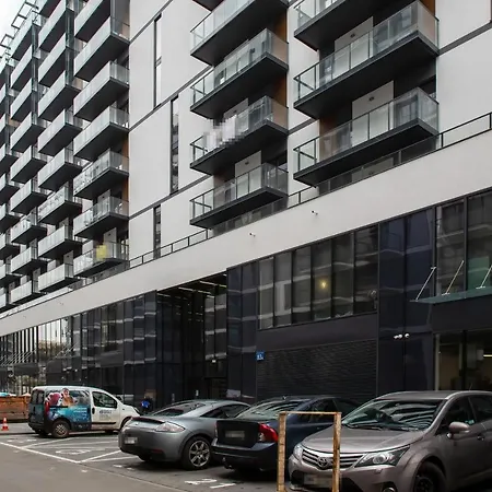 Business District By Renters Appartement Varsovie